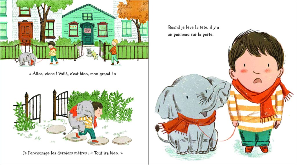 Un garçon avec un éléphant en laisse et un autre enfant avec un chien devant une maison colorée.
