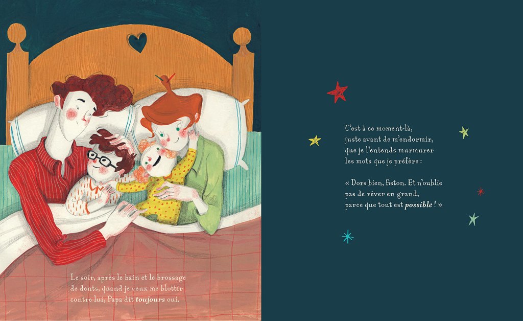 Une famille au coucher, contant une histoire dans un lit douillet, avec des enfants joyeux et des messages encourageants.