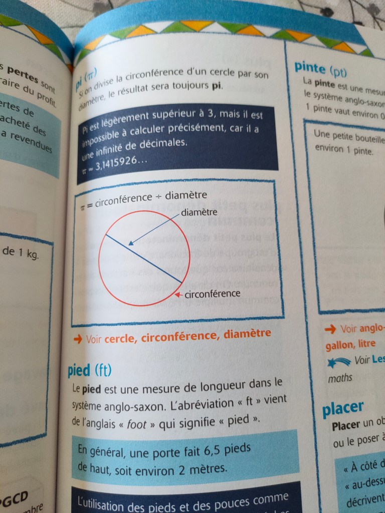 Page d'un livre présentant des notions mathématiques sur le nombre pi, la circonférence d'un cercle et les unités de mesure comme le pied.