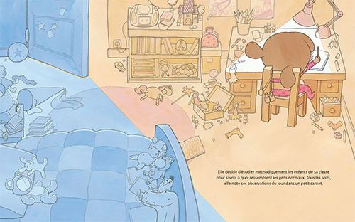 Illustration d'une chambre partagée, avec un coin de lit en bleu à gauche et un bureau en désordre à droite, où une enfant écrit dans un carnet, entourée de jouets et de matériel scolaire.