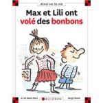 Couverture d'un livre intitulé 'Max et Lili ont volé des bonbons', illustrant deux personnages, un garçon et une fille, avec des expressions espiègles.
