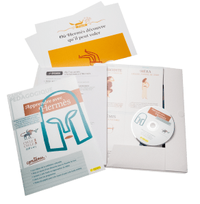 Un ensemble éducatif comprenant un livre intitulé 'Apprendre avec Hermès', des documents imprimés et un CD, accompagné de feuilles explicatives.
