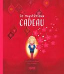 Couverture d'un livre intitulé 'le mystérieux CADEAU' avec un personnage central sur fond rouge et des motifs décoratifs.