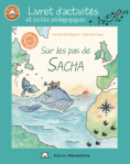 Couverture d'un livret d'activités intitulé 'Sur les pas de Sacha', avec des illustrations marines et un design coloré.