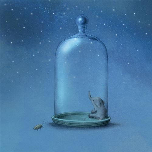 Un éléphant mignon assis sous une cloche en verre, avec un fond étoilé.