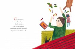 Illustration montrant un enfant qui joue avec des crayons et des jouets, visiblement en train de s'amuser et d'explorer sa créativité.