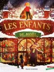 Couverture d'un livre intitulé 'Les Enfants de Noël', illustrée avec une scène festive d'enfants et de décorations de Noël.